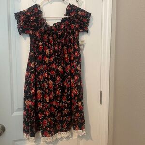 Black with red and pink roses midi size XL @RM